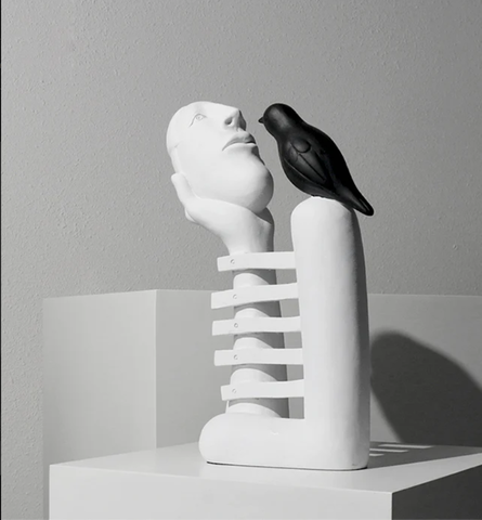 Статуэтка Head and Crow