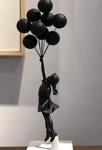 Статуэтка Lady with Flying Balloons Black